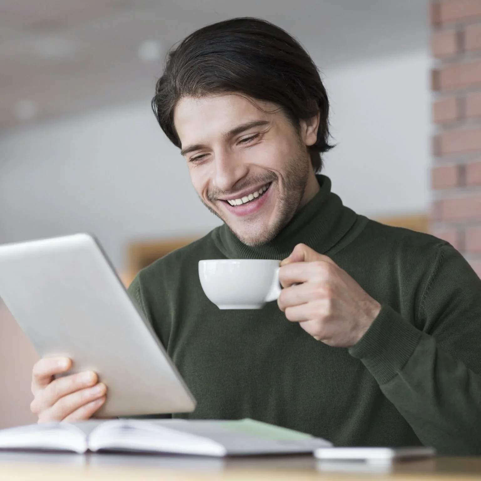 main with tea cup
